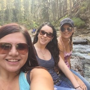 Meet your Posher, Meagan